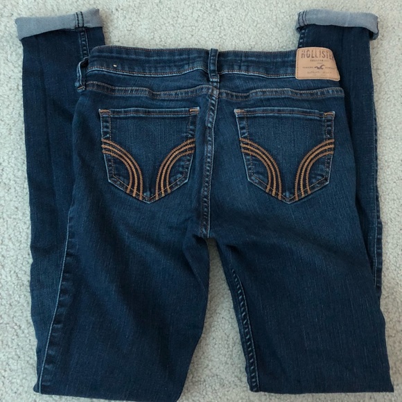 Dark wash Hollister Jeans - Picture 2 of 5